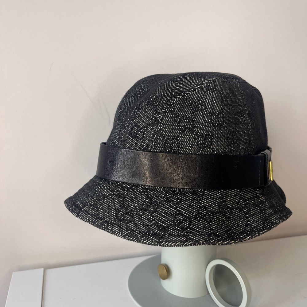 Canvas Gucci bucket hat with GG denim print. 94% cotton 6% polyurethane. - Picture 9 of 9